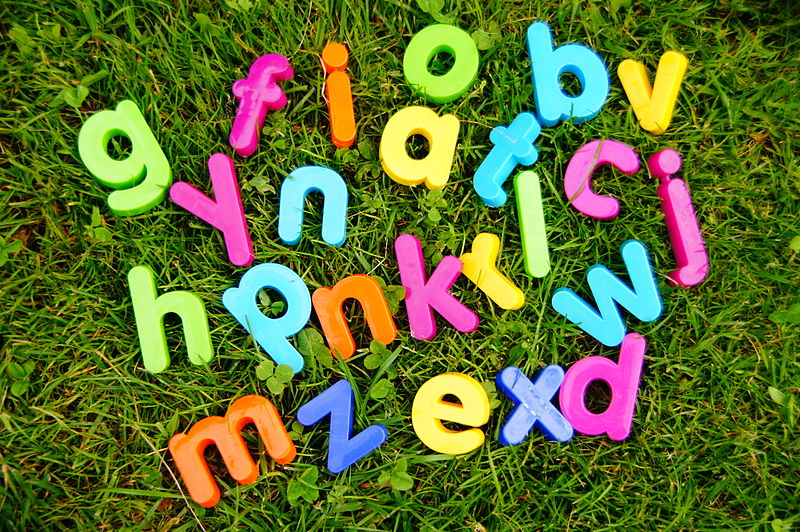 File:Plastic alphabet 08.jpg