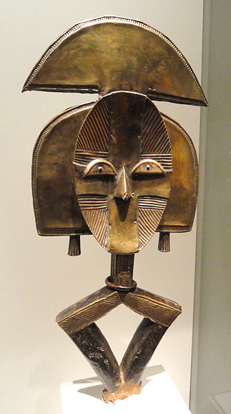 File:Reliquary Guardian Figure, probably 1800s, Equatorial Africa, Gabon, Kota people, wood, metal - Cleveland Museum of Art - DSC08747.JPG