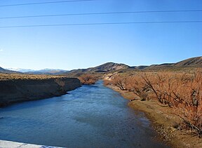 Upė į pietus nuo Las Koloradaso