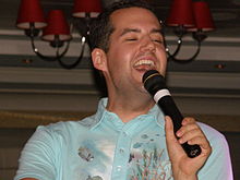 Ross Mathews singing karaoke on R Family Vacations cruise with Rosie O'Donnell, in July 2007. Ross Mathews July 2007.JPG