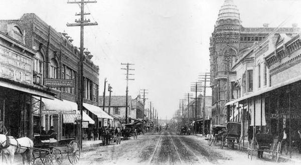 Ryan Street in Lake Charles, 1903