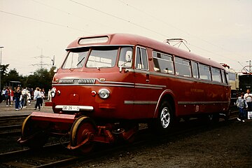 Schiene-Strassenbus.jpg