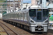 JR西日本225系電車 - Wikipedia