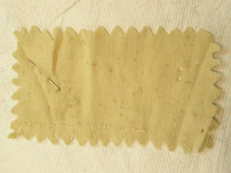 File:Sewing pouch (AM 1996.170.6-9).jpg