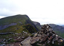 Sgurr nan Clach Geala از Sgurr nan Every.jpg