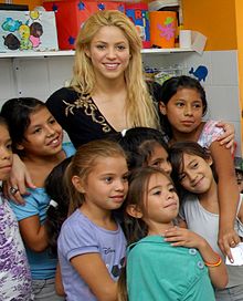 Shakira dans un centre d'aide à la petite enfance, Buenos Aires, 2011.