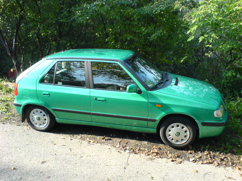 File:Skoda Felicia profil.JPG