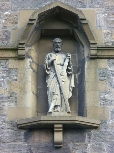 File:St. Andrew statue, Church Street, St. Andrews.jpg