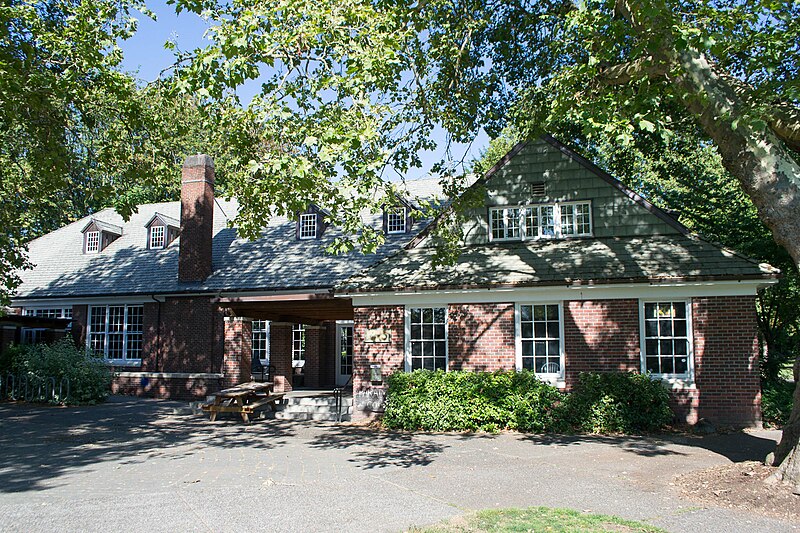 File:Student Union, Reed College.jpg