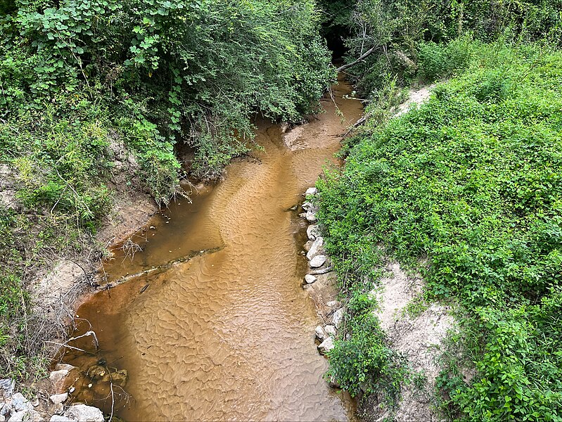 File:Suqualena Creek.jpg