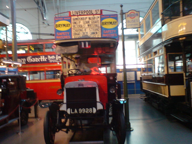 File:TFLMuseumBus.JPG