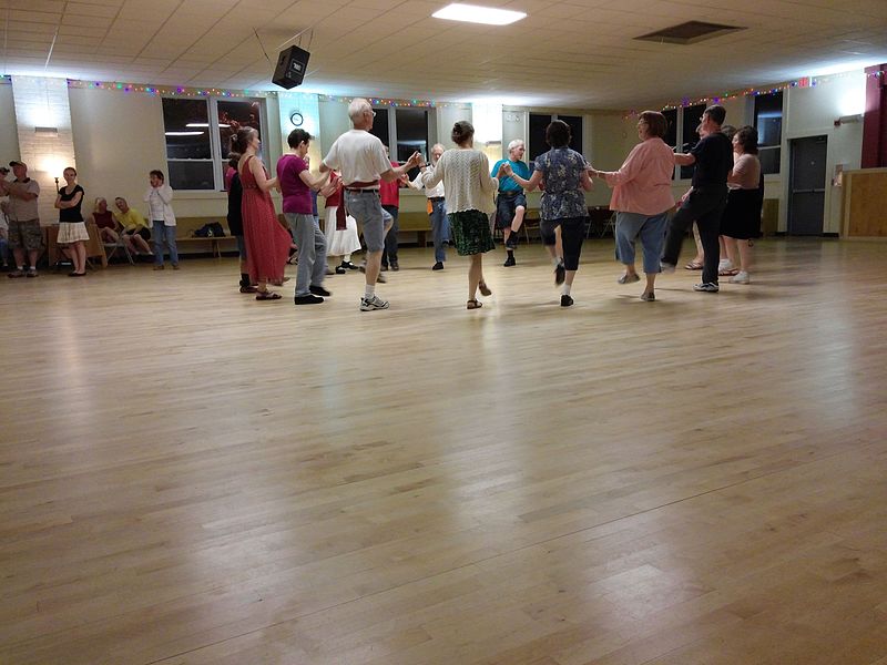 File:Tapestry Folkdance Center dance, 2014.jpg