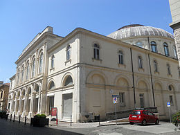 Teatro Flavio Vespasiano, Rieti - esterno.jpg