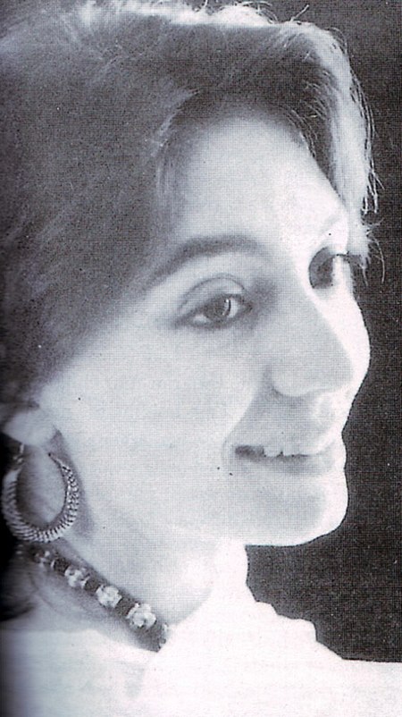 Tehmina Durrani in 1994.jpg