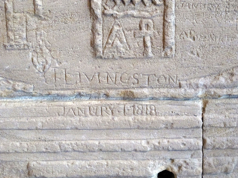 File:Tempio di Dendur, 15 dc, graffito di J. livinston 1818.JPG