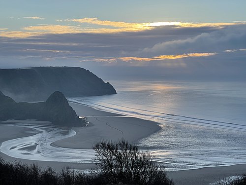 Three Cliffs Bay, Gower Photograph: User:Mjw999