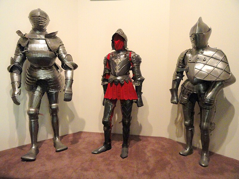 File:Three armor exhibits - Higgins Armory Museum - DSC05483.JPG