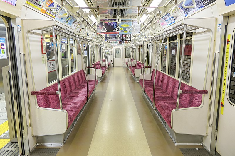 File:Tokyo-Metro Series02-450 Inside.jpg