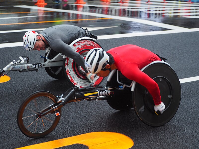 File:Tokyo Marathon 2019 wheelchair runner (47211556522).jpg