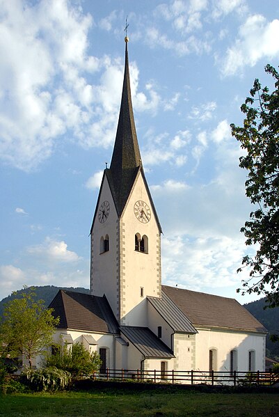 File:Treffen Pfarrkirche hl. Maximilian 28042007 5914.jpg