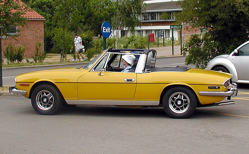 File:Triumph.stag.yellow.arp.jpg