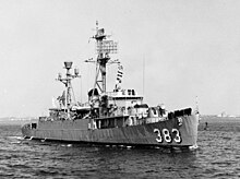 USS Mills (DER-383) underway off Boston, Massachusetts (USA), on 30 March 1964 (NH 107603).jpg