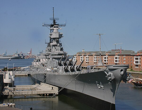 Image: USS Wisconsin in Virginia