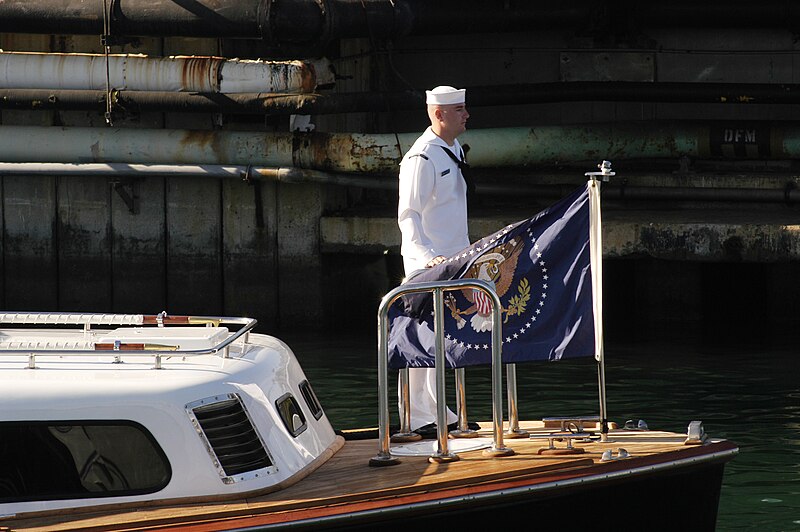 File:US Navy 031023-N-8157C-169 The Presidential Seal is flown from the 'jackstaff' on the bow of the admiral's barge for Commander Naval Region Hawaii, while transporting President George W. Bush and First Lady Laura Bush.jpg