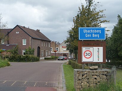 Hoe gaan naar Ubachsberg met het openbaar vervoer - Over de plek