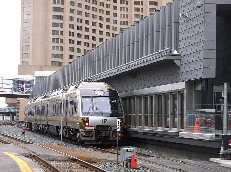 File:Union Pearson Express.JPG