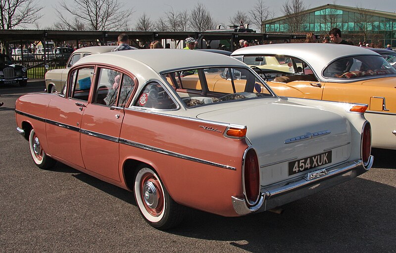 File:VauxhallVelox-rear.jpg