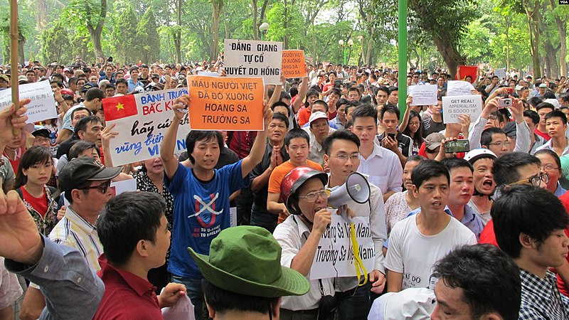 Archivo:Vietnamese anti-Chinese protests in Hanoi.jpg