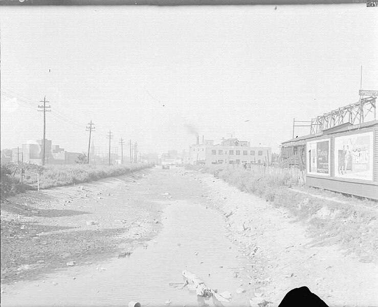 File:View near Union Station, Toledo, Ohio (approximately 1925) - DPLA - 91ee3becf9a79e1448eff1db5ffa831d.jpg