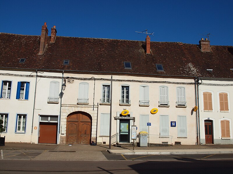 File:Villeneuve sur Yonne-FR-89-La Poste-b1.jpg