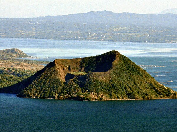 Image: Volcanic Cone in Taal Lake in the Philippines   2010 05 15