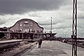 The waiting hall of the station in ruins in 1941.