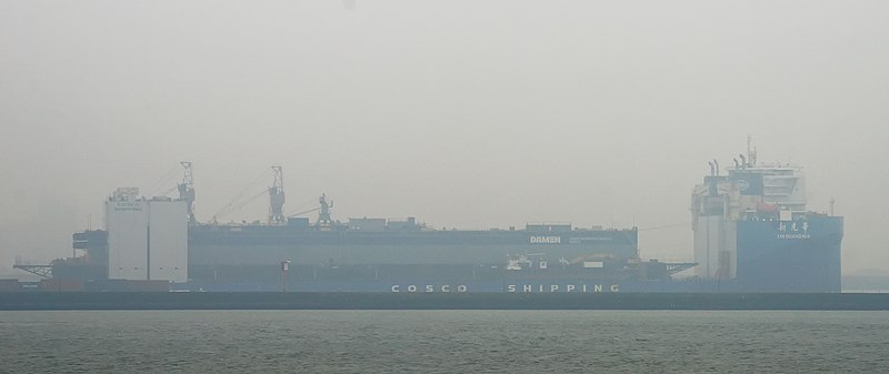 File:XIN GUANG HUA & DOCK C (39349081310).jpg