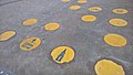 Yellow dots at the Groninger station, Groningen (2018) 02.jpg