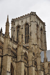 Башня на средокрестии Йоркского собора