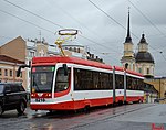 Tranvía 71-631 en San Petersburgo.jpg