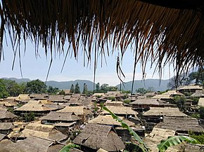 Om Diem, desa etnis Wa di County otonom Cangyuan Va, Yunnan.