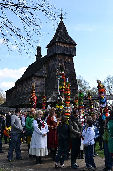 File:02014.4. Palmsonntag und Ostermarkt 2014 im Sanoker Freilichtmuseum.jpg