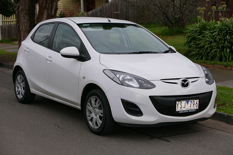 File:2011 Mazda2 (DE Series 2 MY12) Neo 5-door hatchback (2015-07-03) 01.jpg