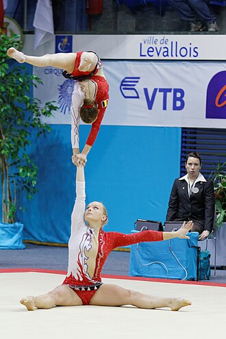 Nikki Snel (bottom) and Eline de Smedt at the 2014 Acrobatic Gymnastics World Championships. 2014 Acrobatic Gymnastics World Championships - Women's pair - Qualifications - Belgium 02.jpg