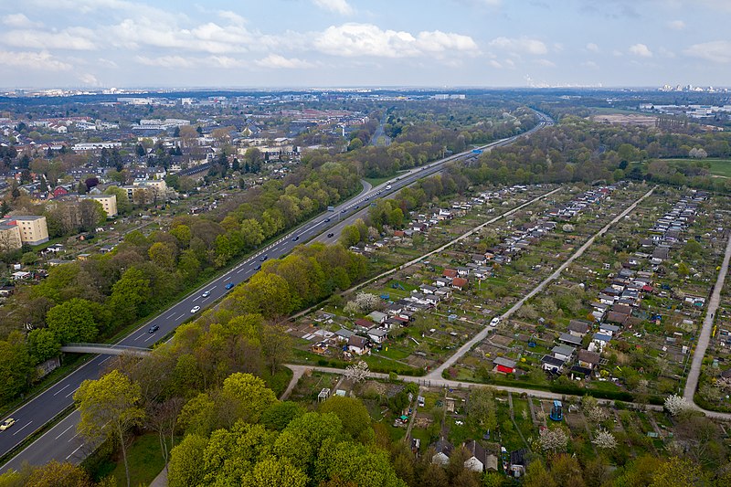 File:2019-04-13-Blücherpark Drohne-0110.jpg