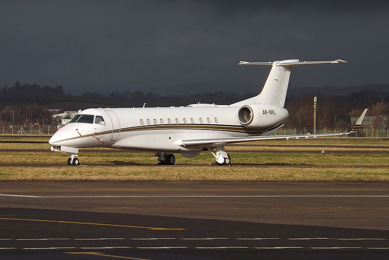 File:A6-NKL Embraer 135 Legacy (12444711755).jpg