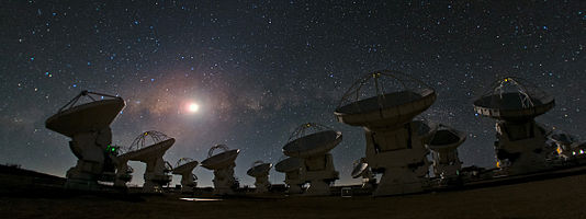 This panoramic view of Chajnantor shows the antennas of the Atacama Large Millimeter/submillimeter Array (ALMA) against a breathtaking starry night sky.