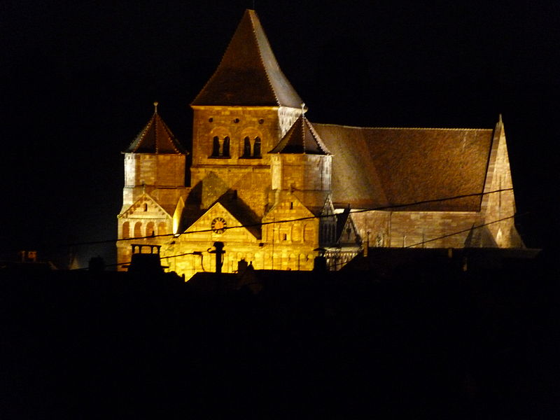 File:Abbaye marmoutier de nuit.jpg