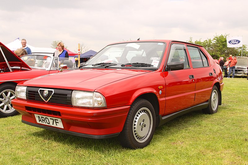 File:Alfa Romeo 33 1.7 Green Cloverleaf.jpg