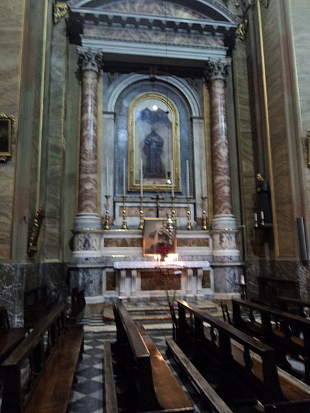 File:Altare Laterale - panoramio (1).jpg